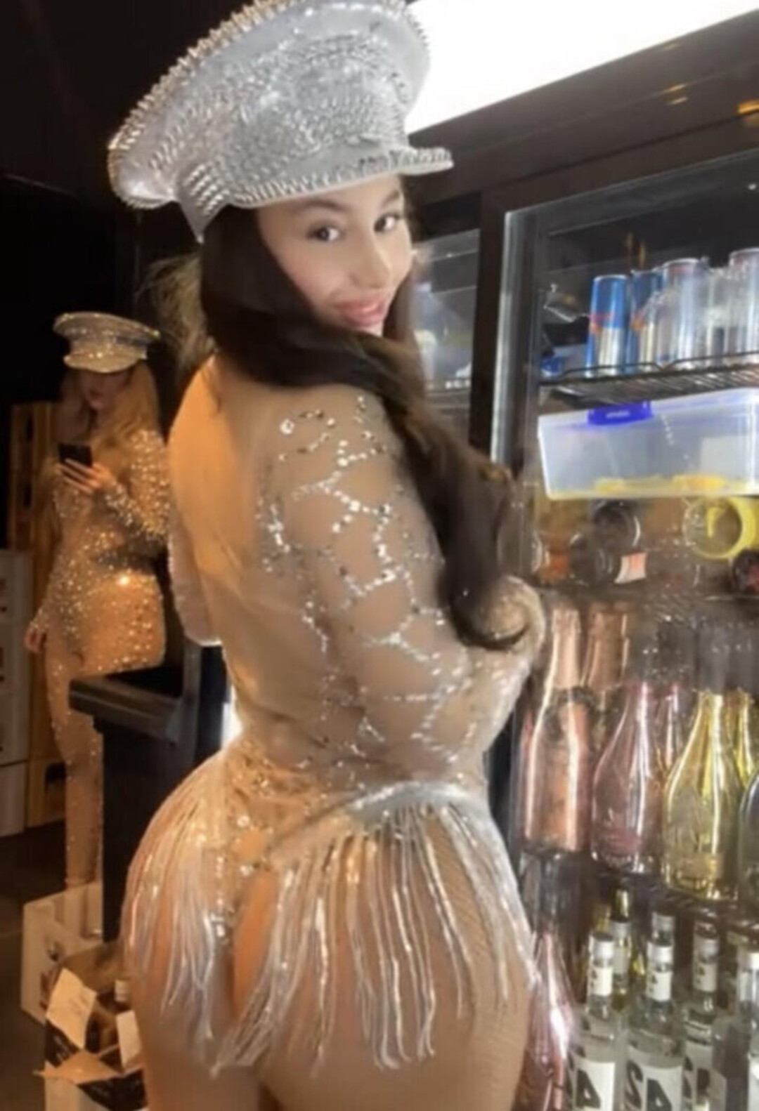 バニープリンセスオンリーファンズ ヌード 画像