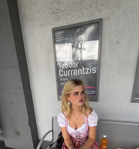 Theresa vth 裸のスター 画像