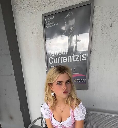 Theresa vth ポルノスター 写真