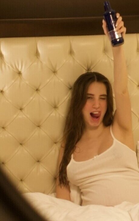 ぽっちゃりブルネットオンリーファンズ 無料ヌード 画像