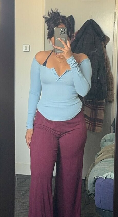 senoritasara エロティックなポルノスター 画像