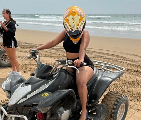 senoritasara かわいいモデル 写真