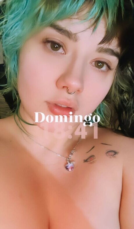 ぽっちゃり妊婦オンリーファンズ セクシー裸 ギャラリー