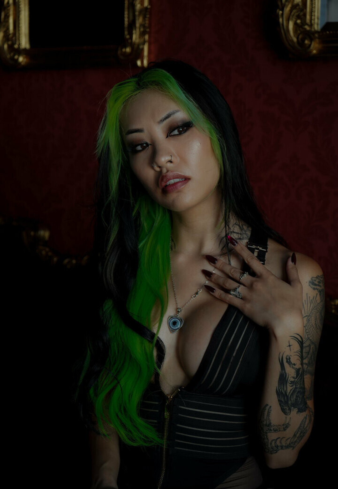 ティーンレズビアンオンリーファンズ セックス 画像