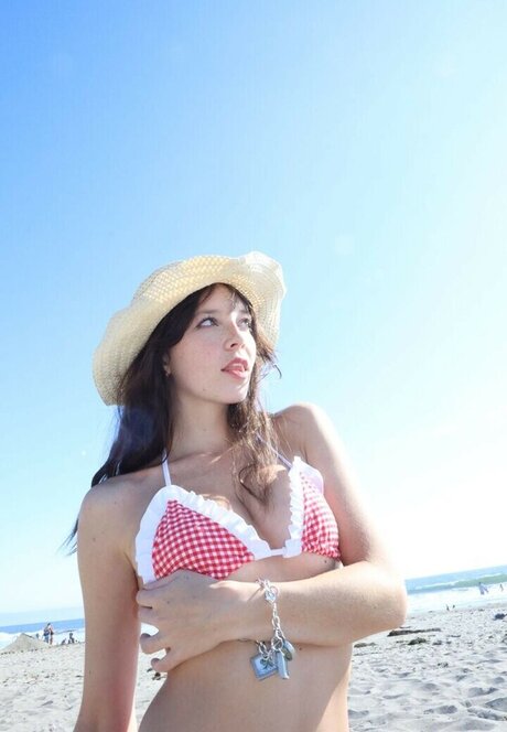 カーリーエボニーオンリーファンズ ホットセクシー 写真