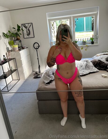 獣医オンリーファンズ ヌード 写真