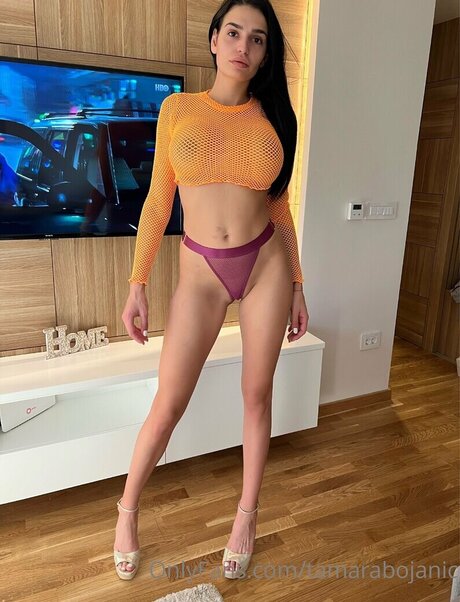 金髪の小人オンリーファンズ えろた 写真