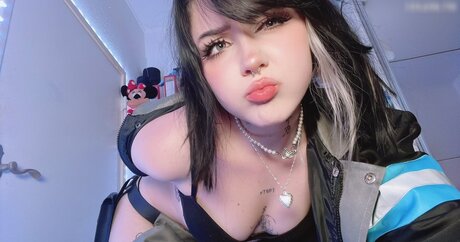 金髪乱交オンリーファンズ ヌード 写真