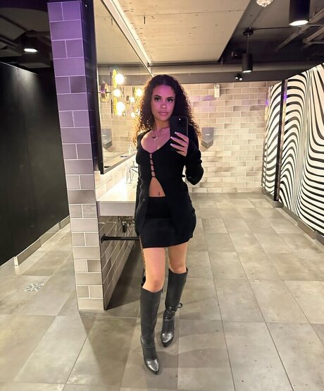 レズビアンマッサージオンリーファンズ 無料xxx ギャラリー