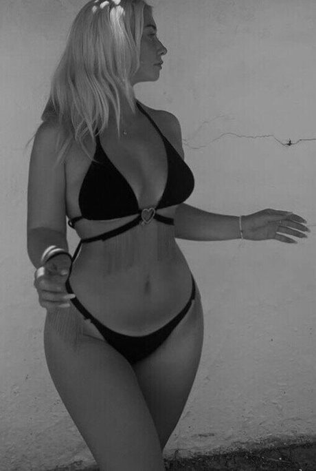 Tilde M llergren セクシーモデル 画像