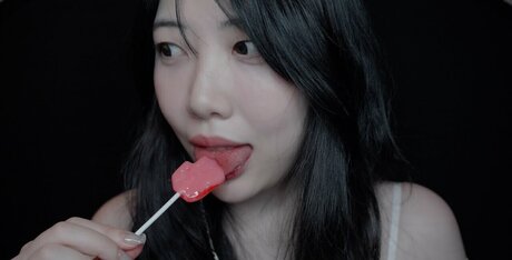 Dooboo Asmr XXXモデル 写真