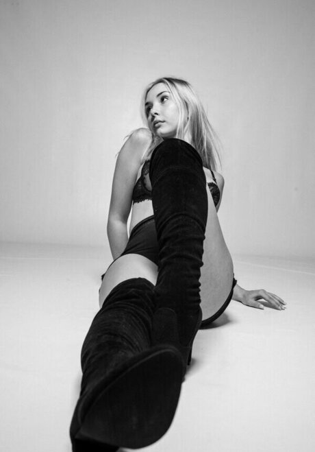 kamilalenajanicka 無料モデル 写真