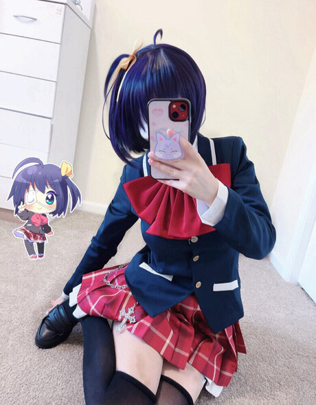 komocos ポルノモデル 画像