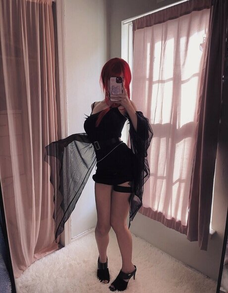 komocos ポルノモデル 写真