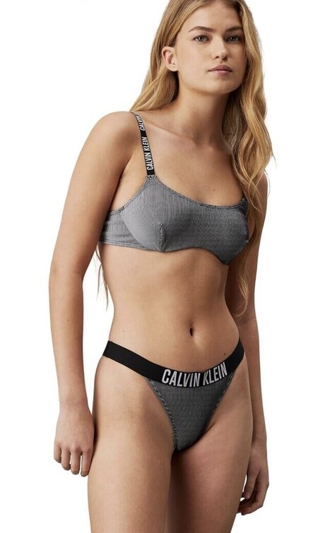 Kennt Sie jemand_ セックスモデル ギャラリー