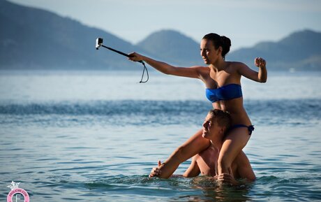 Vanessa Decker ポルノモデル 画像