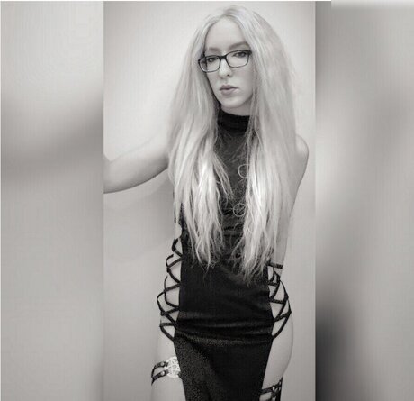 アマチュアディープスロートオンリーファンズ トップ 写真