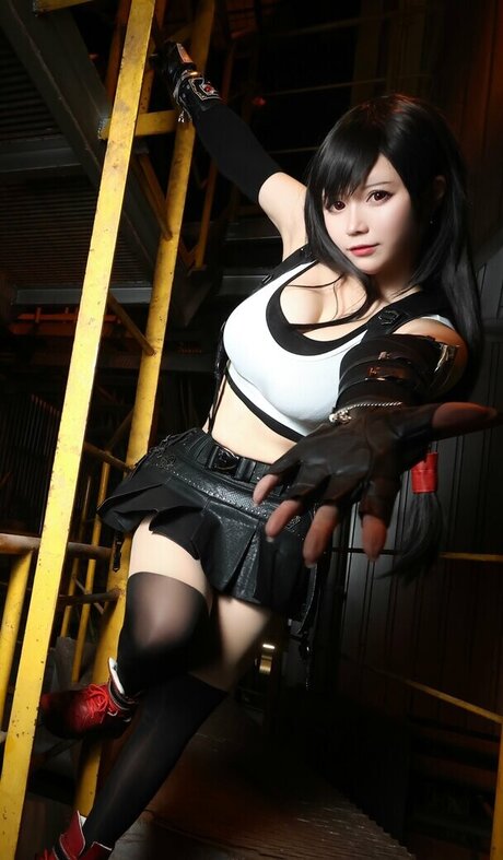 Tifa Cosplay ヌードスター 画像