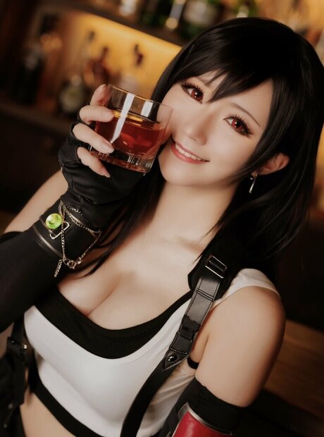 Tifa Cosplay XXXモデル アーカイブ