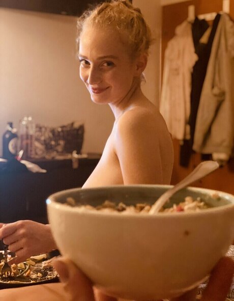 おばあちゃんの熟女オンリーファンズ ポルノ 画像