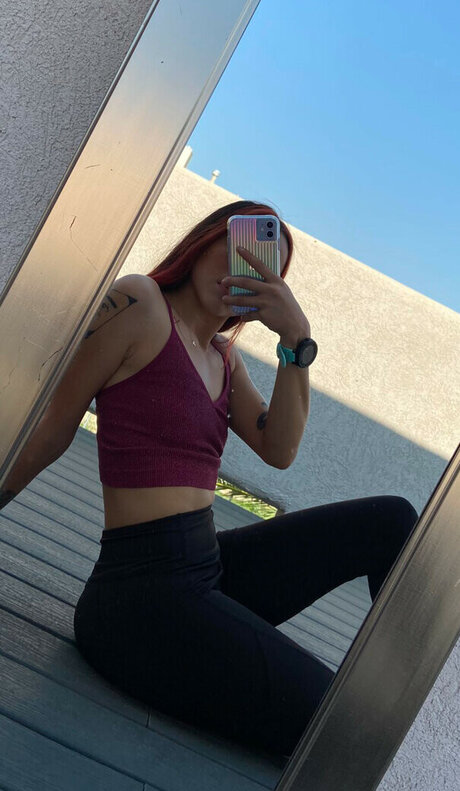 bbyaeriel エロティックなモデル 画像