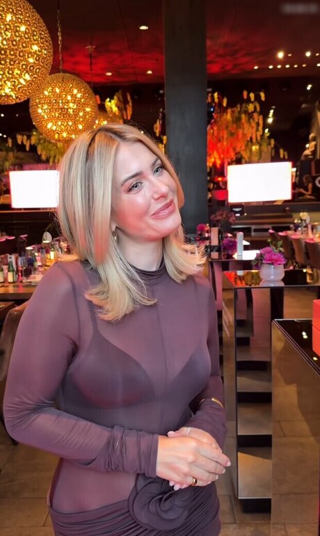 Mrs Bella 最高のモデル ギャラリー