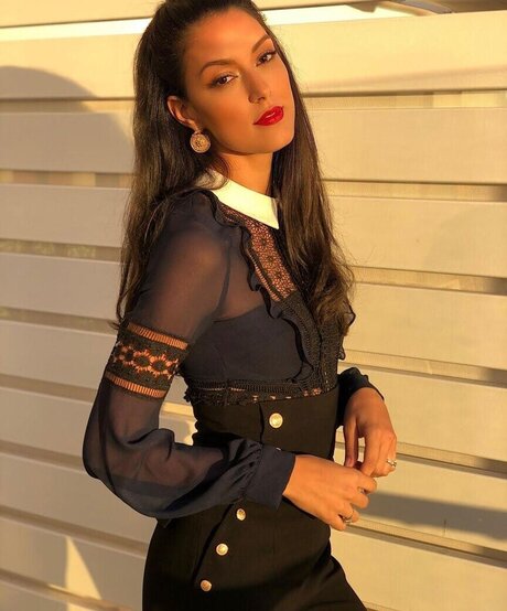 Rebecca Mir ポルノスター 高品質 ギャラリー