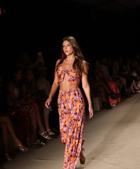 太った足のオンリーファンズ アダルト無料 ギャラリー