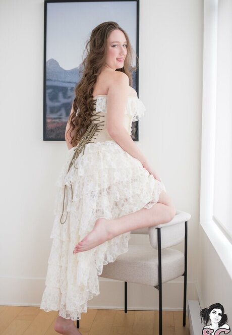 louisebordeaux ポルノスター 裸 写真