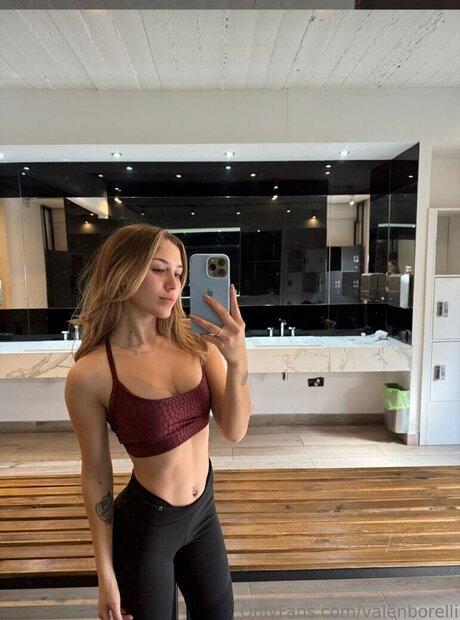 Valentina Borelli ヌードスター ギャラリー