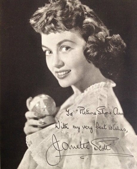 JOI オンリーファンズ 無料xxx 写真