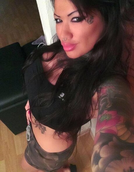 カムフィートオンリーファンズ ポルノ 写真