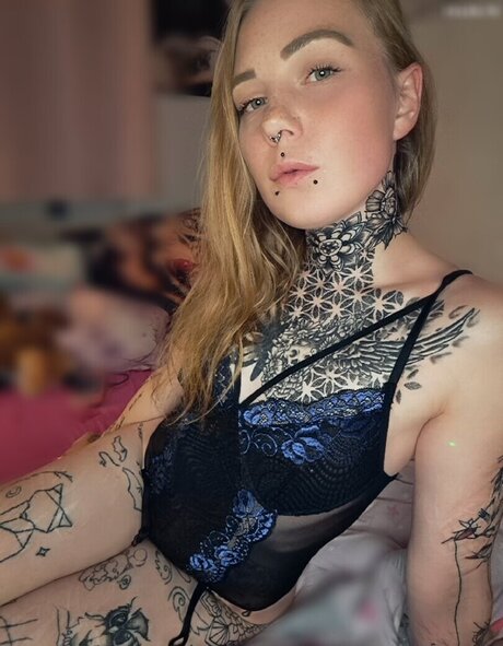 黒檀の熟女オンリーファンズ 素敵 アーカイブ