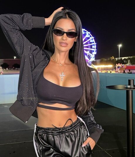 Eleonora Incardona アートスター 写真