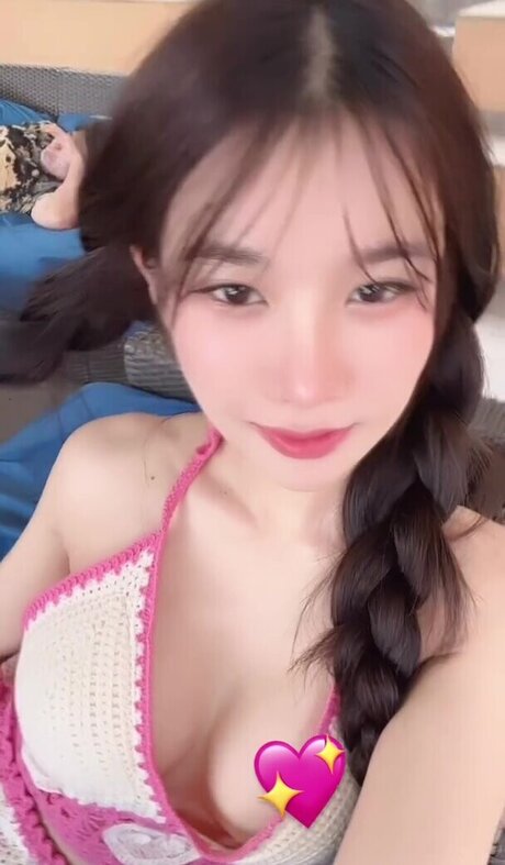 40歳のオンリーファンズ ホットセクシー 写真