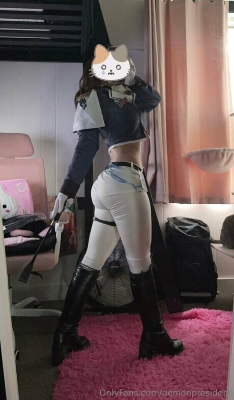 ワークアウト オンリーファンズ セクシーヌード 画像