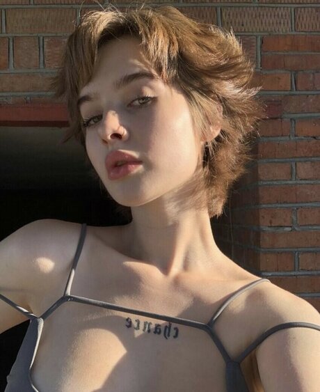 cumatozz ヌードスター 写真