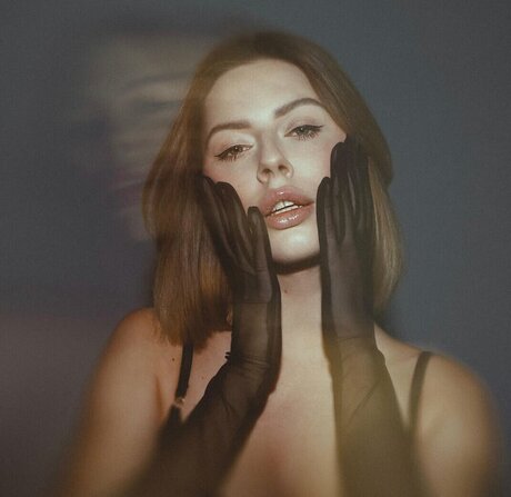 Dasha Baieva ヌードモデル 写真