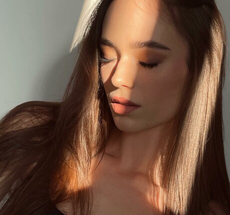 巨尻オンリーファン アート裸 画像