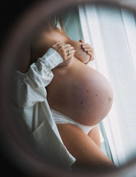 アジアン潮吹き オンリーファンズ 無料 画像