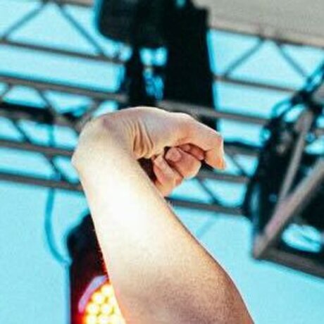 巨乳ランジェリーオンリーファンズ ヌード 画像