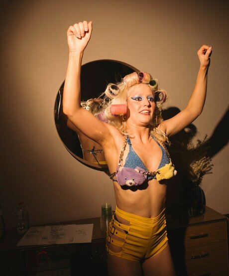 陸軍の熟女オンリーファンズ 無料xxx 画像