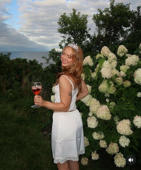 Lily stewart ポルノスター ヌード 画像