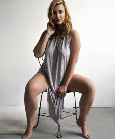 malena4216 ポルノスター ヌード 写真