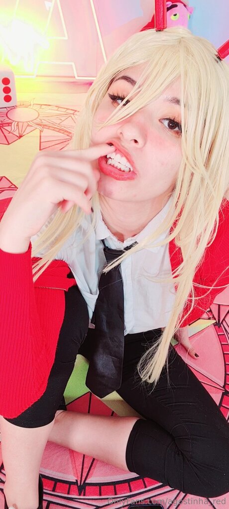 Agostinha Red ヌードモデル 写真