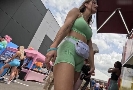 エクストリームオンリーファン アート裸 画像