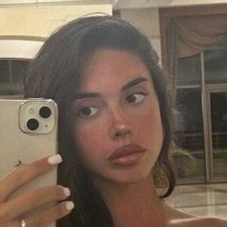 エモな痴女オンリーファンズ セクシー ギャラリー