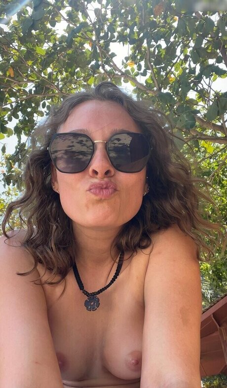 Sabrina Outdoor 高品質のスター 画像