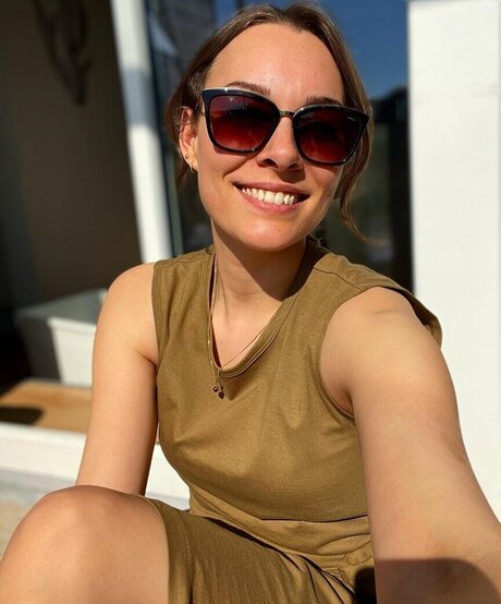 ランジェリーヌードオンリーファンズ ホットポルノ 写真