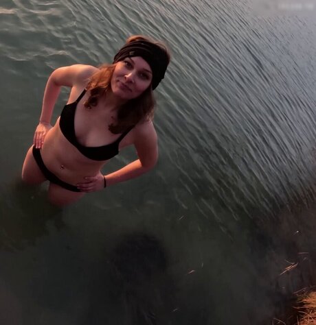 曲線美のxxx オンリーファンズ えろ 写真